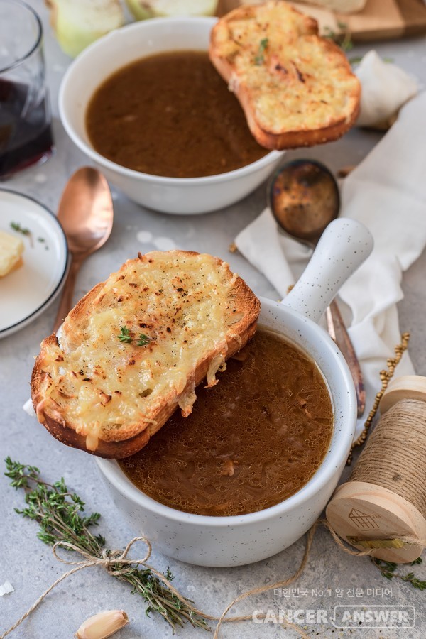 양파는 약불에 오래 볶거나 익힐 수록 단맛이 많이 빠져나온다. /Unsplash