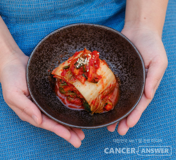 프랑스 연구진이 한국의 코로나19로 인한 사망자수가 적은 비결이 바로 김치에 있다고 분석했다. /Unsplash