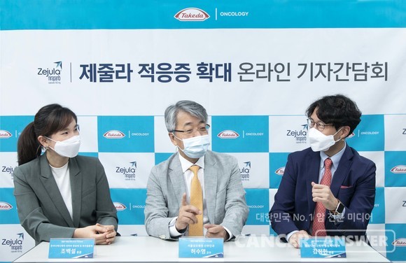 허수영 서울성모병원 산부인과 교수(가운데