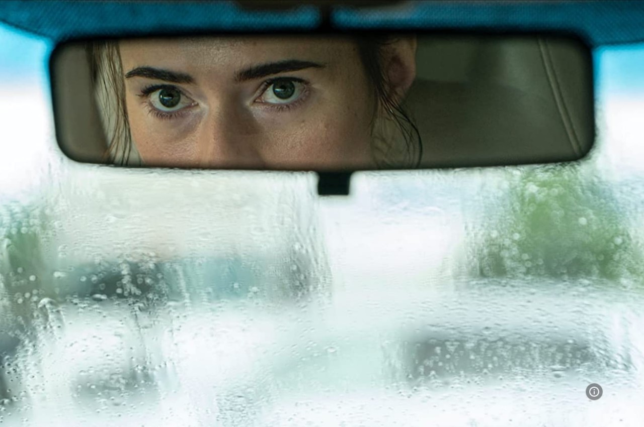 '빠~앙 빠~앙' 길게 거듭되는 경적은 상대를 자극한다. 조금 화난다고 폭발하듯 경적을 울리는 습관이 있다면 분노조절장애를 의심하고 치료에 나서는 것이 좋겠다. 영화 '언힌지드'의 한 장면. / imdb.com