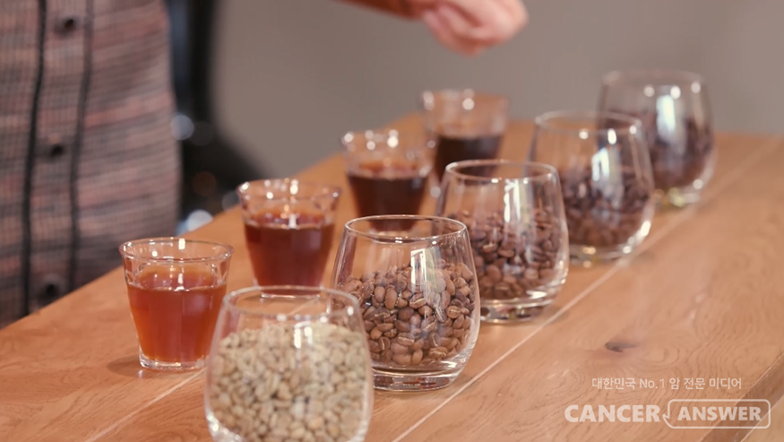 커피는 로스팅하는 방법과 추출하는 방법에 따라 맛과 영양분이 달라진다. / 생로병사의 비밀 화면