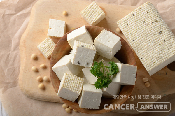 콩이나 콩 가공음식을 많이 먹는 것은 암을 예방하는 식습관 중 첫손 꼽히는 방법이다. / 게티이미지뱅크