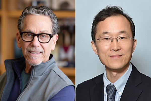 제14회 아산의학상 본상 수상자 로날드 에반스 교수(왼쪽)와 구본권 교수.