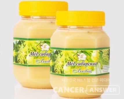 천연꿀은 각종 미네랄과 비타민 등 건강에 좋은 성분이 풍부해 설탕 대신 단 맛을 내는 데 매우 좋다. 사진은 세계 5대꿀 중 하나인 시베리아 알타이꿀(피나무꿀).