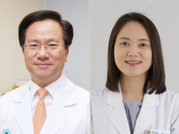 60세 이상 여성의 경우 체중감소 폭이 클수록 치매 위험이 높아진다는 연구 결과를 발표한 서울아산병원 가정의학과 김영식 교수(왼쪽)와 국제진료센터 강서영 교수./서울아산병원 제공