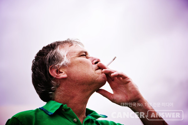 흡연자는 비흡연자에 비해 1.4~2.5배의 신장암 발생 위험성이 있다고 알려져 있다./게티이미지뱅크