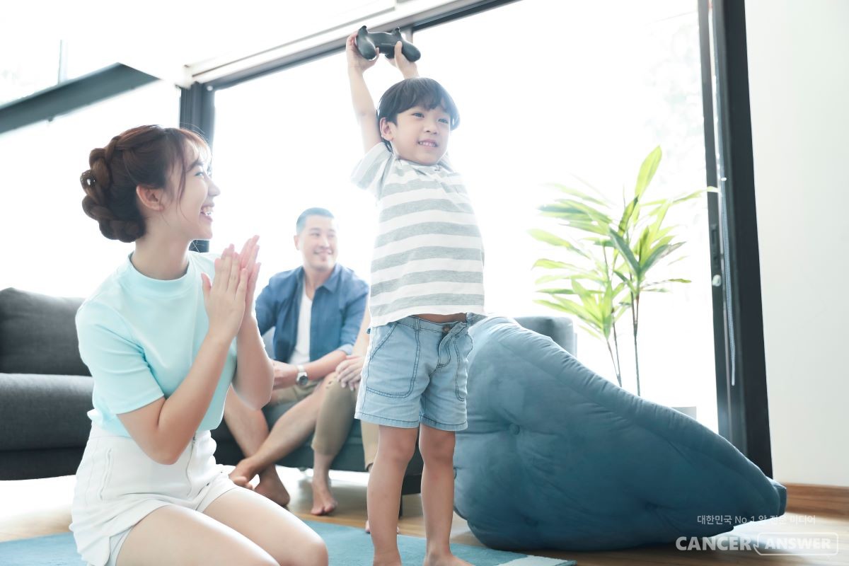 어린이는 하루종일 격렬하게 움직이면서 활동성을 유지해야 건강하게 성장할 수 있다. / xframe