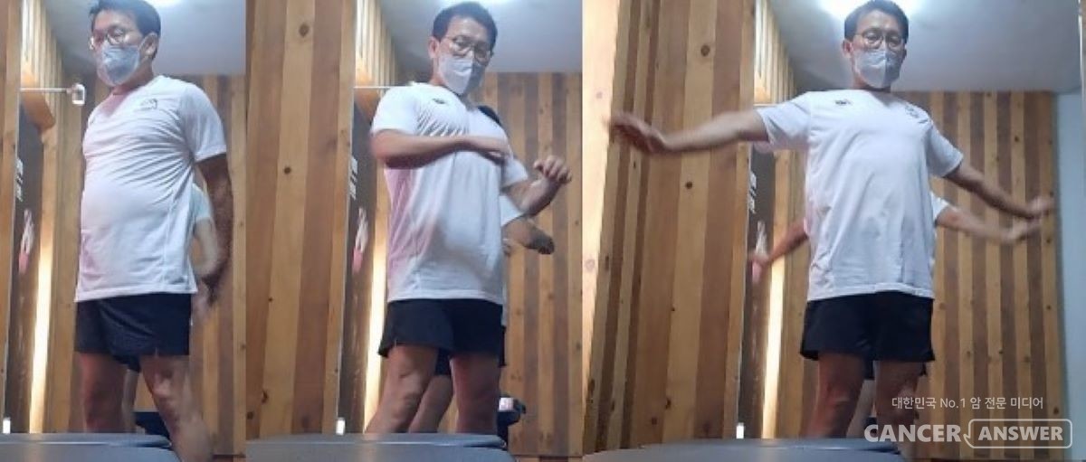 굳어있기 쉬운 어깨관절을 보호하기 위해서는 자세가 고정된 등척성 스트레칭보다 적당한 움직임을 반복하는 등장성 스트레칭이 좋다. / 캔서앤서DB