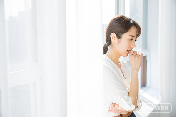 불안감이 문제가 되는 것은 그 느낌을 왜곡된 생각을 통해 확대하기 때문입니다./게티이미지뱅크