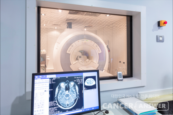 췌장암 환자에게 수술 중 방사선 치료를 시행했더니 암세포가 감소하고 면역기능이 활성화됐다는 연구 결과가 발표됐다. /게티이미지뱅크