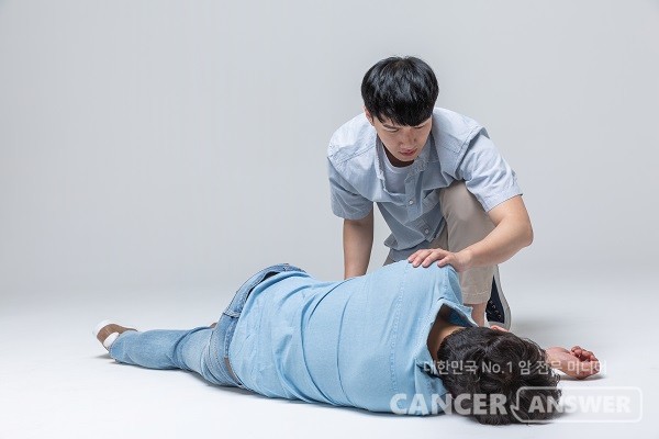 요즘처럼 기온이 떨어지고 찬바람이 부는 날에는 심장마비를 특히 조심해야 한다./게티이미지뱅크