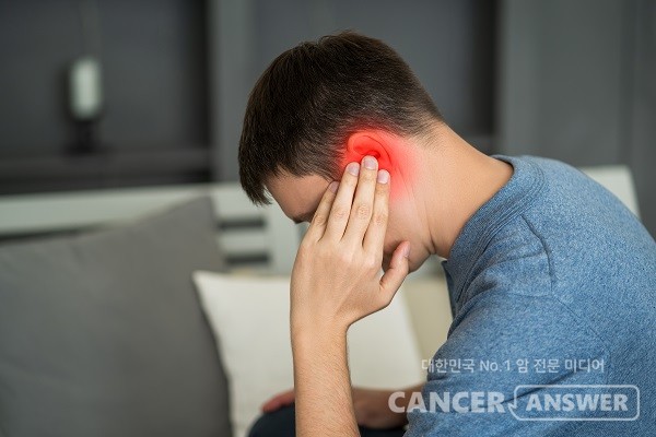 조용한 실내에서 지내는 시간이 많은 겨울에는 이명 환자가 증가한다./게티이미지뱅크