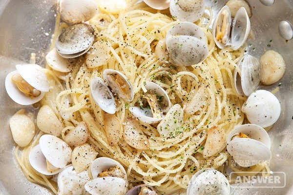 2월부터 나기 시작하는 바지락은 건강 식재료로 즐기기 좋다./게티이미지뱅크