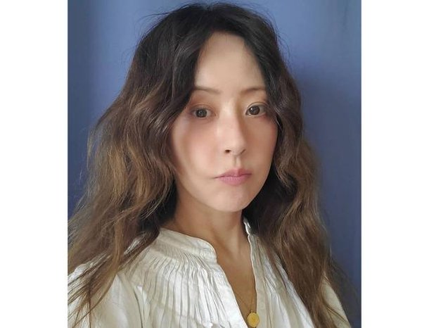 서정희 씨가 지난해 힘든 일상을 고백하며 공개한 20대 때의 모습.