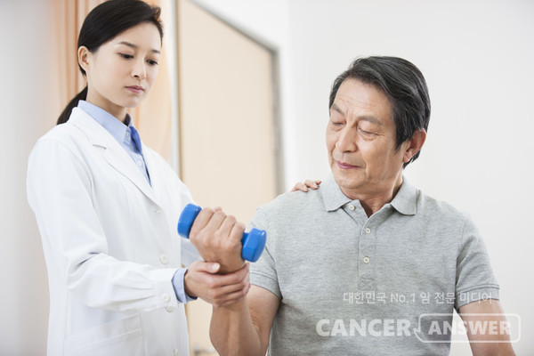 암환자 회복을 위해 운동은 필수다. 근육운동도 필요하지만, 절대로 무리해서는 안된다./게티이미지뱅크