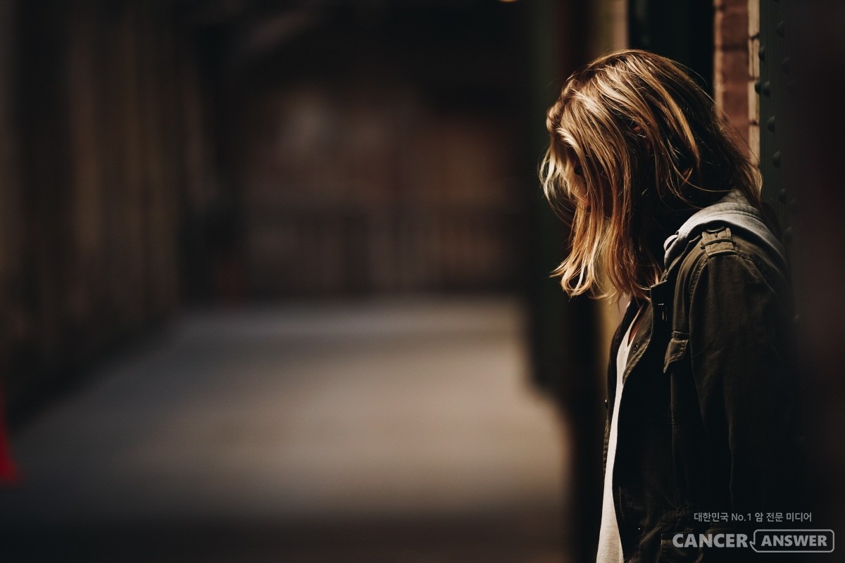 평소 불안감이나 우울증을 많이 느끼는 사람은 만성질환에 걸린 가능성이 커진다는 연구결과가 나왔다. / unsplash