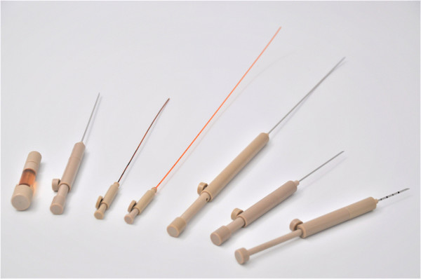 알파선을 이용한 암치료 의료기기 알파다트. 스테인리스강 소재의 알파타드 소스를 암세포 조직 부위에 삽입한다./사진제공=알파타우