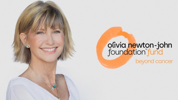 뉴턴-존은 자신의 이름을 딴 암연구 재단을 호주에 설립했다.