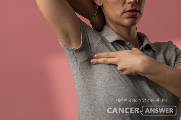 유방암 수술 후 흔히 나타나는 증상인 액화막증후군은 삶의 질을 극도로 떨어뜨리는 증상 중 하나다. 조기 진단으로 제 때 치료하는 게 좋다./게티이미지뱅크