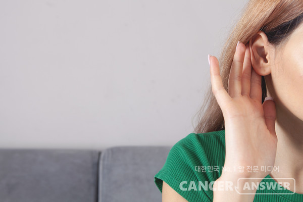 일상 속에서 돌발성 난청 전조증상이 나타나면 전문 병원을 찾아 검사 받기 권한다./게티이미지뱅크