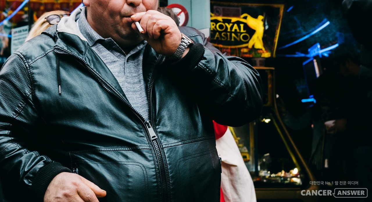 비만과 흡연은 당뇨병과 함께 한국인 췌장암 발생의 주요 원인으로 꼽힌다. 흡연과 비만이 겹치는 등 이들 위험요소가 중첩될 경우 췌장암 위험은 더 놓아지는 것으로 알려졌다. / unsplash