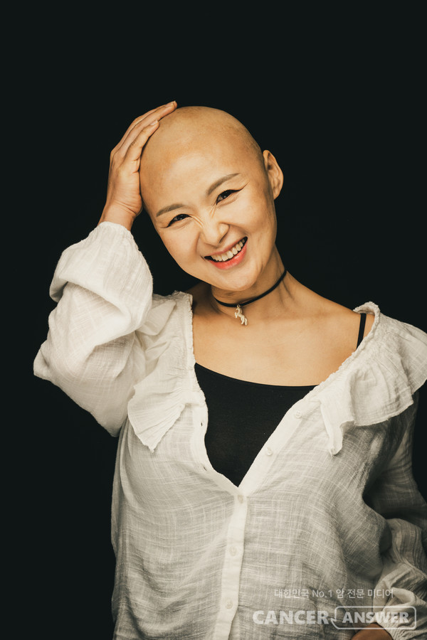 항암치료 중 머리를 깎고 연습 중이던 나.