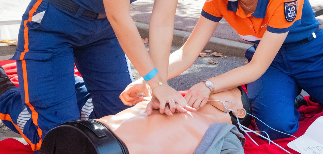 암 생존자는 심혈관 질환의 위험에 노출되는데, 특히 혈액암의 경우가 심각하다는 연구결과가 나왔다. / unsplash