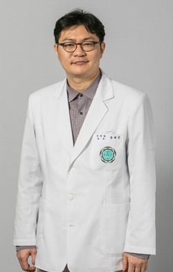 송태진 이대뇌혈관병원 병원장.