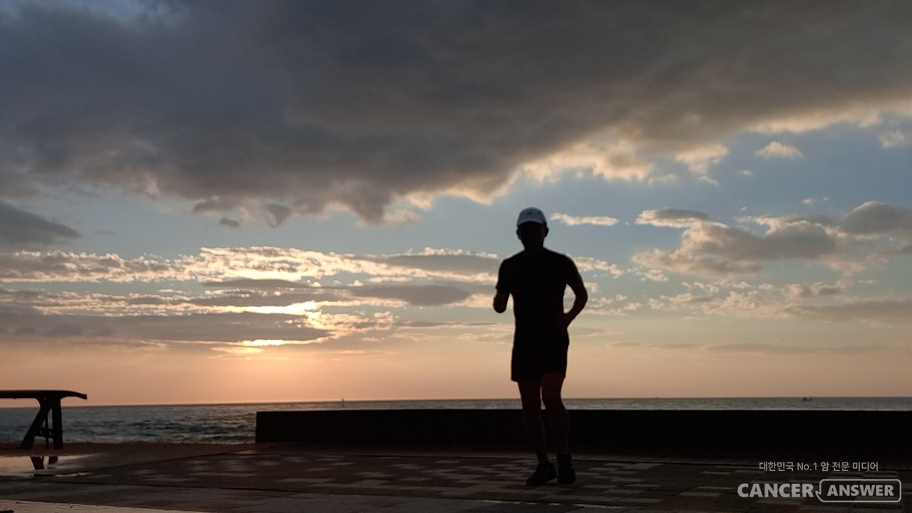 젊었을 때 유산소운동을 많이 한 남성은 평생 동안 위암, 식도암, 대장암 등 9종의 암에 걸린 확률이 현저히 낮아진다.