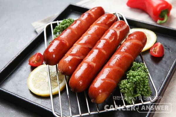 햄·소시지와 같은 초가공식품과 탄산음료 섭취량이 많은 사람일수록 제2형 당뇨병이 발생할 위험이 높다는 연구 결과가 나왔다./게티이미지뱅크