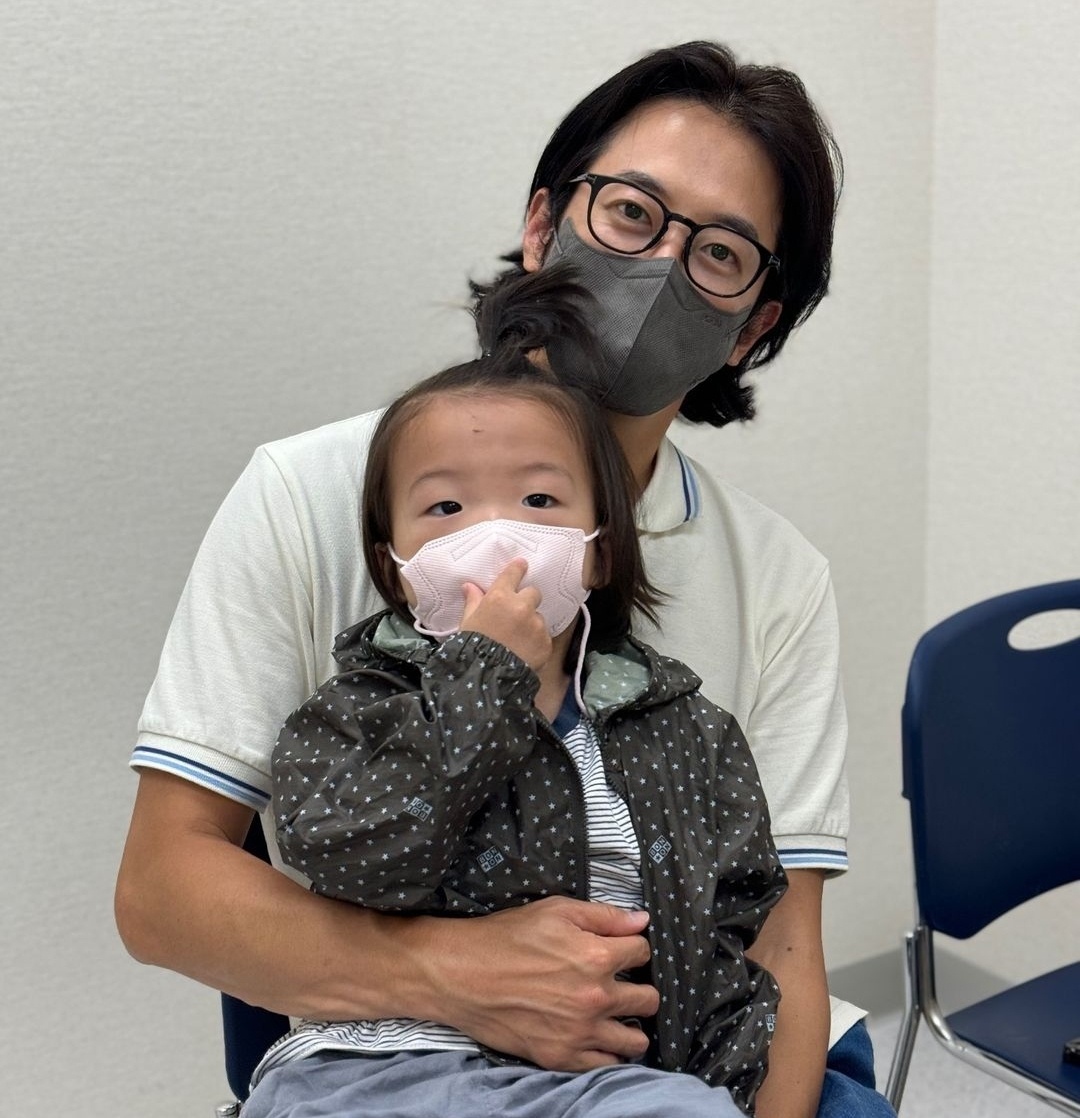 배우 최필립과 소아암 치료를 받았던 아들 도운의 최근 모습./최필립 인스타그램 캡처