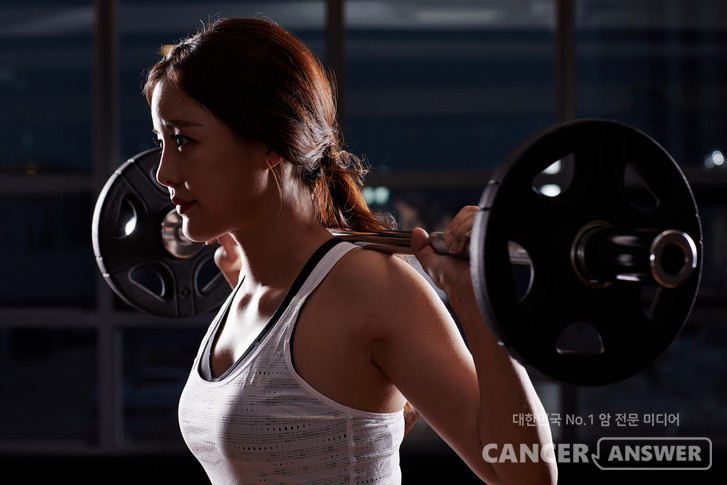 심혈관 질환, 대사 질환을 예방하는 데 유산소운동보다 무산소운동이 더 효과적이라는 연구 결과가 23일 발표됐다.