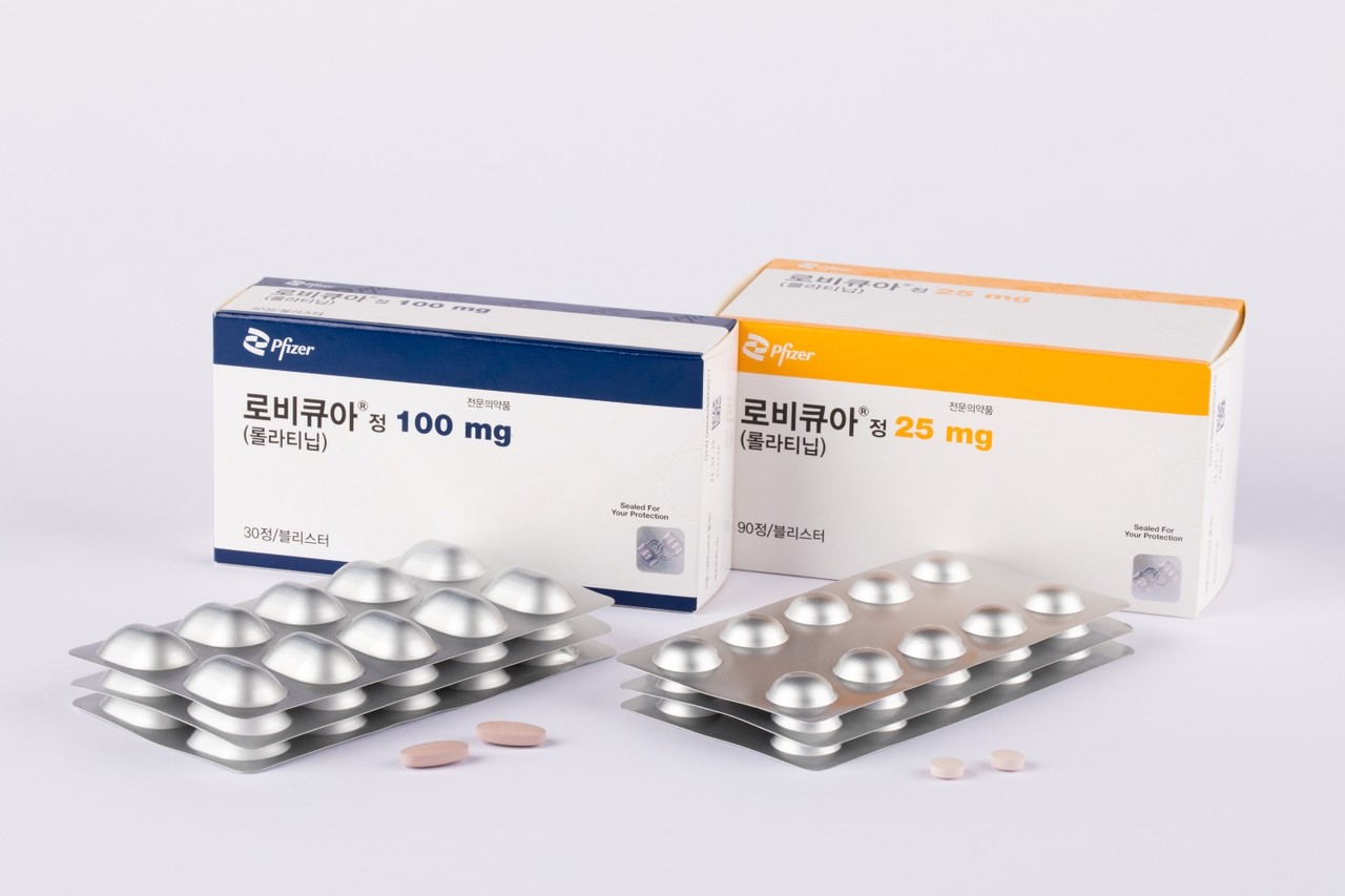 한국화이자제약은 ‘ALK 양성 전이성 비소세포폐암’ 1차치료에 로비큐아(성분명 롤라티닙)를 쓸 경우 5월 1일부터 건강보험 급여가 적용된다고 밝혔다. 