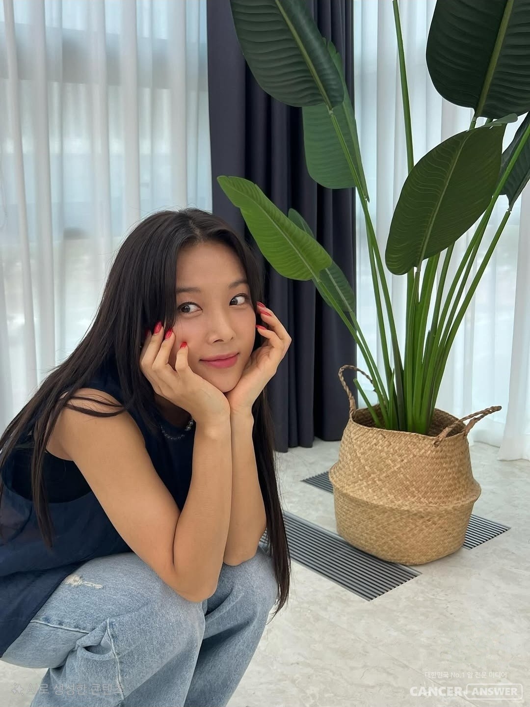 원더걸스 유빈이 최근 SNS를 통해 언니의 유방암 뇌전이 소식을 알리며 치료제 투키사(성분명 투카티닙)의 건강보험 급여 적용 국민 청원에 동참해달라는 메시지를 전했다. 유빈은 지난 1일 소셜미디어(SNS)에 “큰 언니가 2020년 유방암 진단을 받고 지금까지 힘겹게 치료를 이어왔다. 하지만 안타깝게도 2024년 뇌까지 전이되어 하루하루 고통스러운 싸움을 이어가고 있다”고 전했다./유빈 인스타그램 캡처